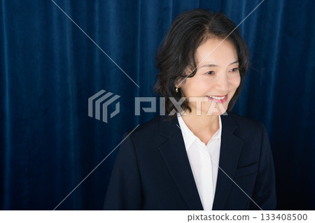 Business portrait of a middle-career woman 133408500