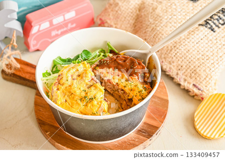 Loco Moco bowl 133409457