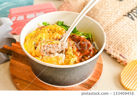 Loco Moco bowl 133409458