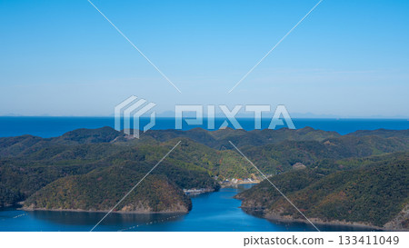 從長崎縣對馬島的惠伯石岳展望台眺望 從長崎縣對馬島的惠伯石岳展望台眺望 133411049