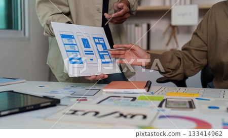 Creative UX UI Design Presentation with Team Collaboration 133414962