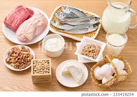 A variety of protein foods 133419254