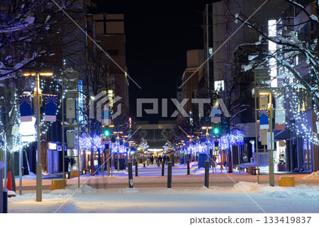 Illuminated street corner at night Illuminated street corner at night 133419837