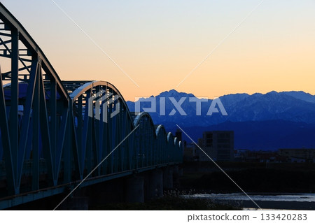 立山山脈和有澤橋 立山山脈和有澤橋 133420283