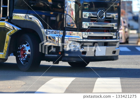 Dump truck turning right Dump truck turning right 133421275