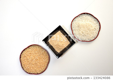 Comparison of brown rice, rice bran, and polished rice Comparison of brown rice, rice bran, and polished rice 133424086