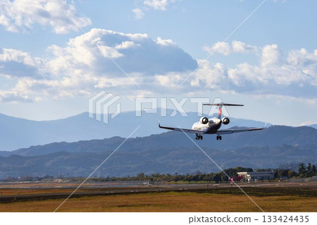 秋日仙台機場，飛機降落，宮城縣名取市 133424435