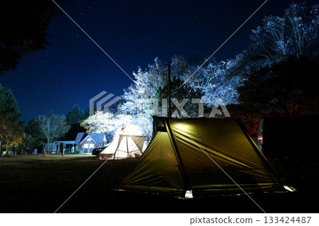 Camping under the stars Camping under the stars 133424487