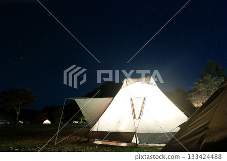 Camping under the stars 133424488