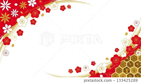 華麗的日式相框背景,飾以紅色和金色扇子以及散落的梅花。 華麗的日式相框背景,飾以紅色和金色扇子以及散落的梅花。 133425289