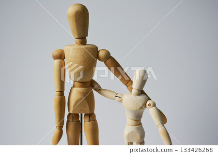 Drawing doll parent and child Drawing doll parent and child 133426268