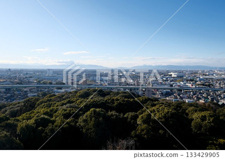 愛知縣小牧市_從小牧山城遺址天守閣向西眺望_2025年1月1日 133429905