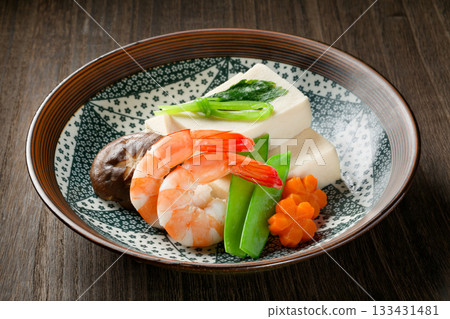 與高野豆腐一起燉 與高野豆腐一起燉 133431481