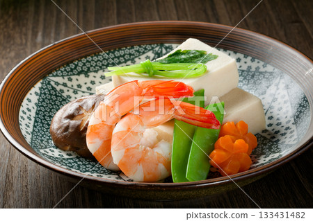 與高野豆腐一起燉 133431482