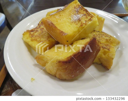 法式吐司	 133432296