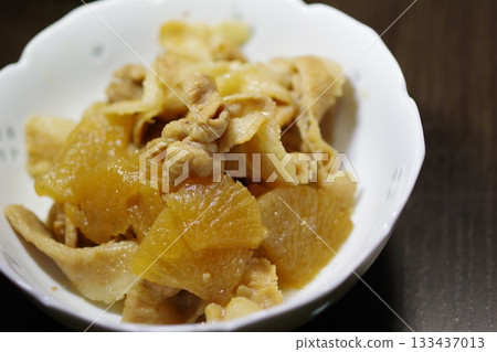 Boiled radish Boiled radish 133437013