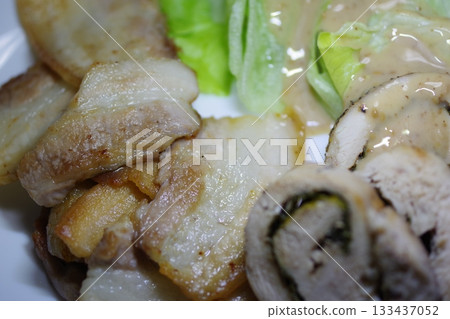Stir-fried pork roses Stir-fried pork roses 133437052