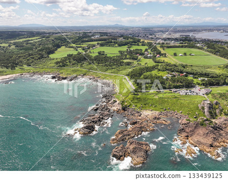 夏季青森縣種佐海岸的空拍照片 夏季青森縣種佐海岸的空拍照片 133439125