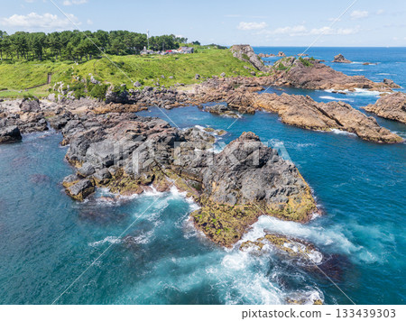 夏季青森縣種佐海岸的空拍照片 133439303