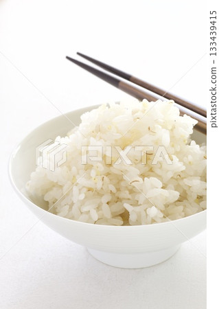 薏仁米 133439415