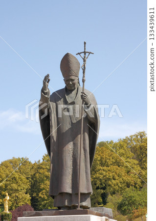 the statue of pope John Paul II 133439611