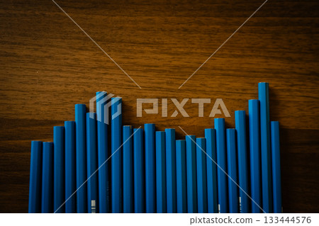 很多鉛筆 133444576