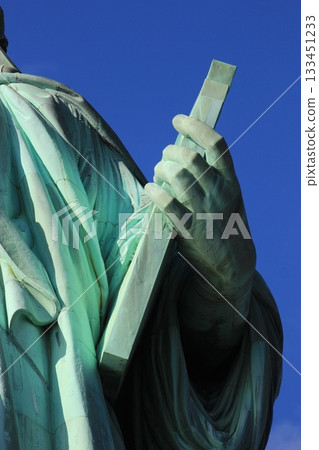 紐約冬季城市景觀和聖誕燈飾旅遊風景，自由女神像，9/11紀念館，地鐵 133451233