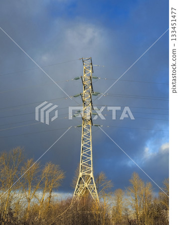 Electricity power line transmission tower, vertical view Electricity power line transmission tower, vertical view 133451477