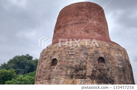 Dhamekh Stupa at Sarnath, Varanasi, India. stupa made by Indian ancient king Ashoka 133457258