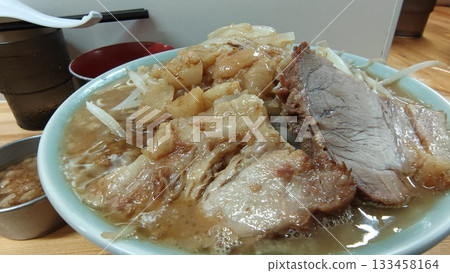 Delicious Jiro-style pork ramen, large portion, extra oil 133458164