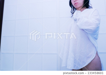 年輕女性的美麗形象 133458601