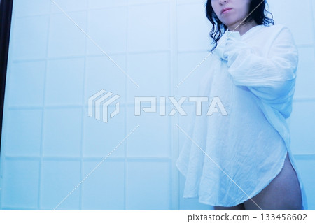 年輕女性的美麗形象 133458602