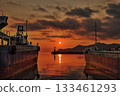 津久見港的日出 133461293