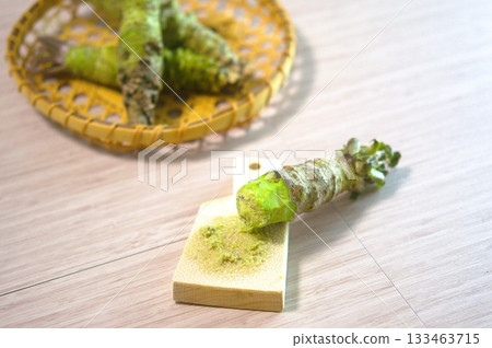 新鮮的芥末 133463715