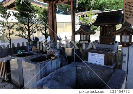 Owari Province Ichinomiya Masumida Shrine, Chozuya (purification fountain) [Ichinomiya, Aichi Prefecture] 133464722