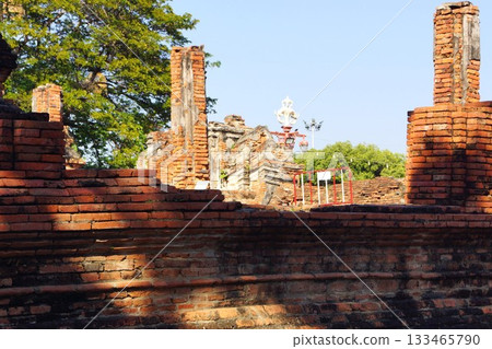 Scenery of Wat Mahathat in Ayutthaya Historical Park, Ayutthaya, Thailand Scenery of Wat Mahathat in Ayutthaya Historical Park, Ayutthaya, Thailand 133465790