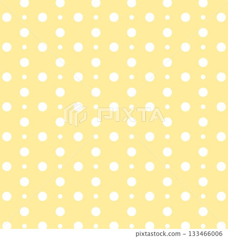 黃色方形背景，飾以大小不一的波點圖案。 133466006