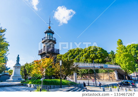 東京：晴天從靖國通 Tanyasumon 十字路口看到的九段下城市景觀 133467267