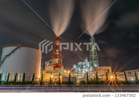 電廠夜景 133467302