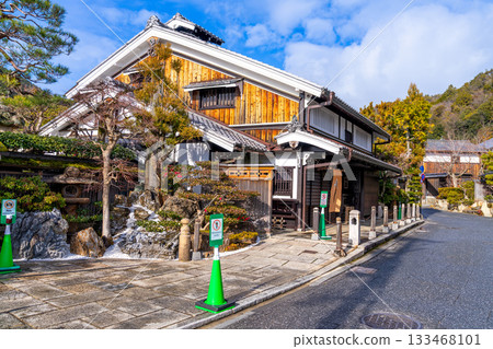 【傳統建築群重要保護區】佐賀鳥居本冬季街景 京都府京都市右京區15號 133468101