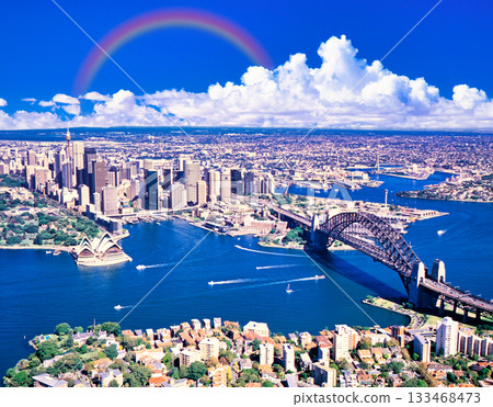 美麗的雪梨港鳥瞰圖和彩虹合成圖 133468473