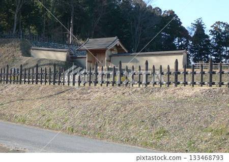 八形城遺址：第三城牆內修復的四足城門 [國家指定歷史遺跡，日本百座名城之一] 埼玉縣寄居町 133468793