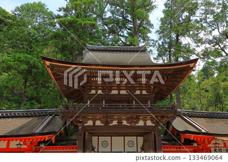 Isonokami Shrine Tower Gate, Tenri City, Nara Prefecture 133469064