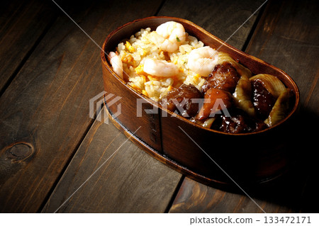蝦仁炒飯和黑醋糖醋豬肉便當 133472171