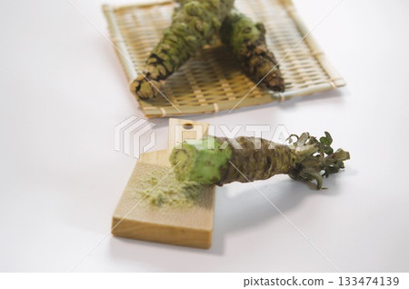 raw wasabi 133474139