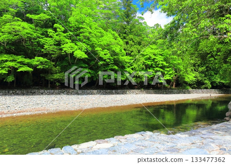 [三重縣] 晴天的伊勢神宮的洗臉盆 133477362