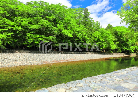 [Mie Prefecture] The washroom at Ise Shrine on a clear day 133477364