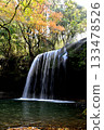 秋葉環繞的鍋浦瀑布 133478526