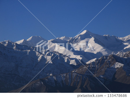 Mountain of the Zanskar Range in autumn, view from Leh, India. Mountain of the Zanskar Range in autumn, view from Leh, India. 133478686