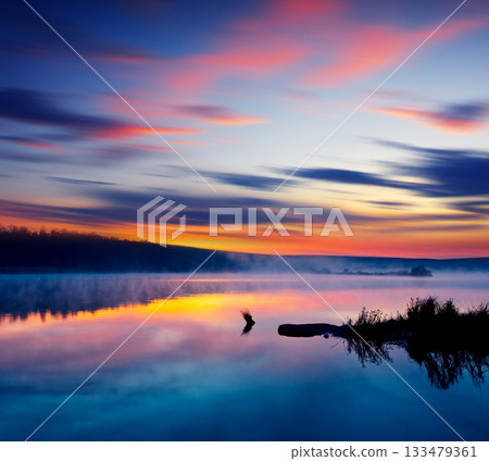 lake lake 133479361